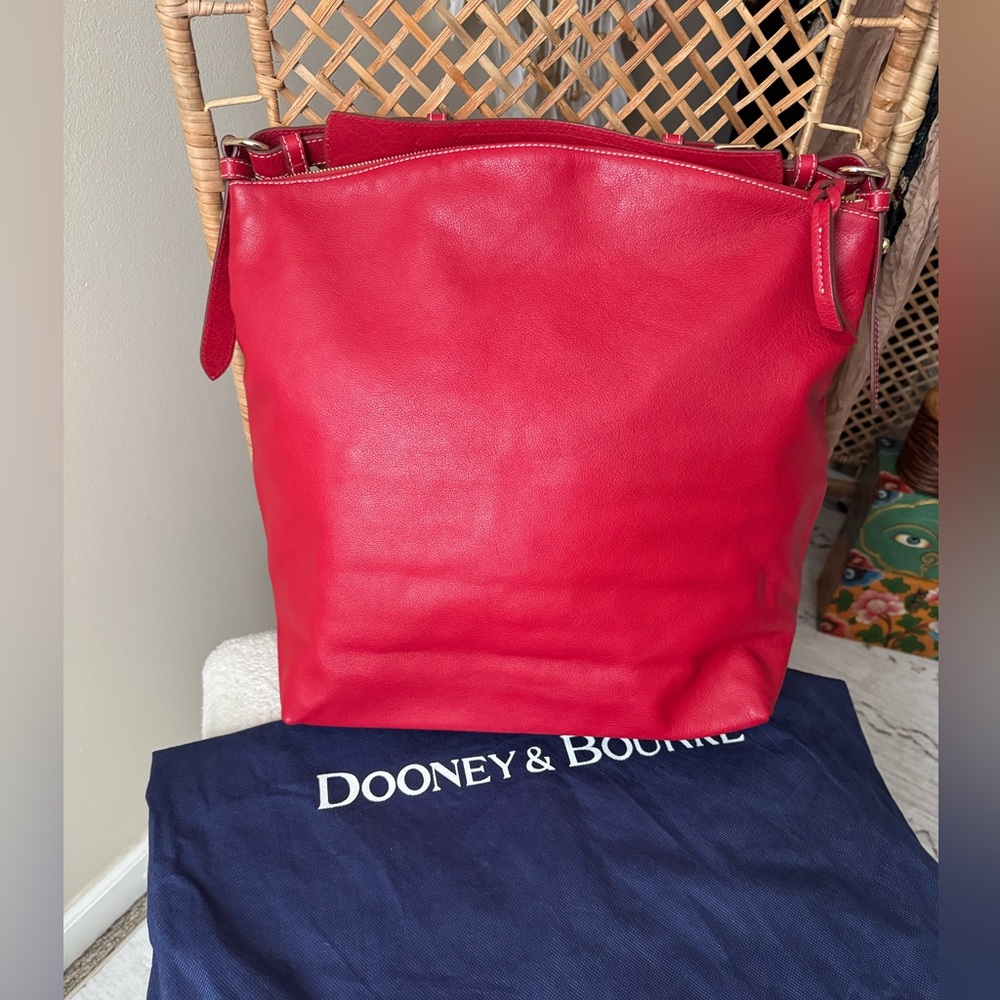 Dooney & Bourke Red Large Zipper Shoulder  Tote Sac - Picture 2 of 15